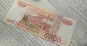 Муж хотел «отмазать» жену и дал взятку сотруднику ДПС