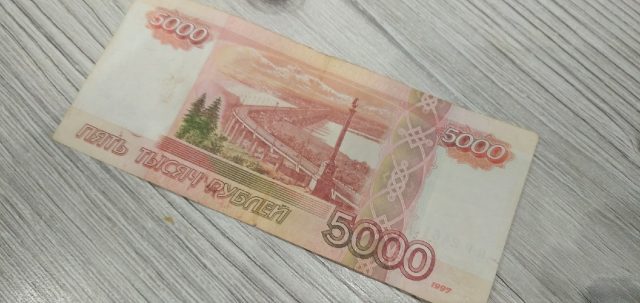 Муж хотел «отмазать» жену и дал взятку сотруднику ДПС