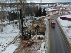 В поселке Искра Октября приступили к реконструкции моста через реку Коровку