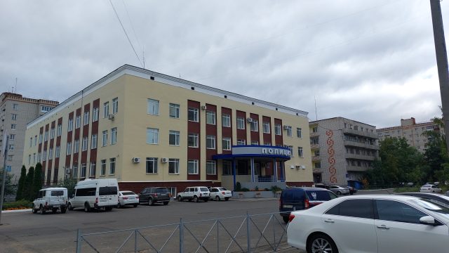 Жительница Рыбинска напала на полицейского