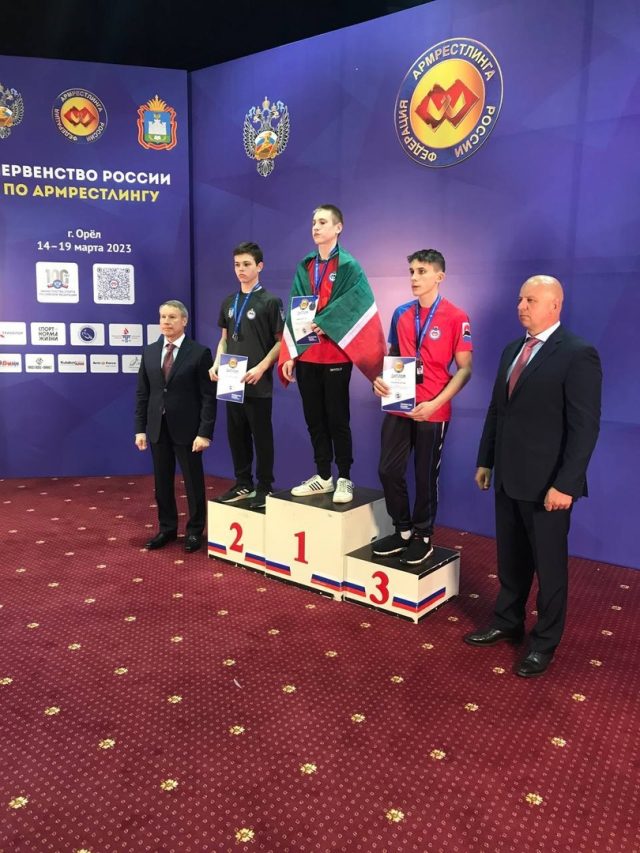 Рыбинец добился «серебряного» успеха на Первенстве России по армрестлингу