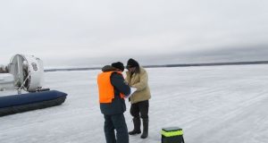 Под Рыбинском рыбаки провалились под лед