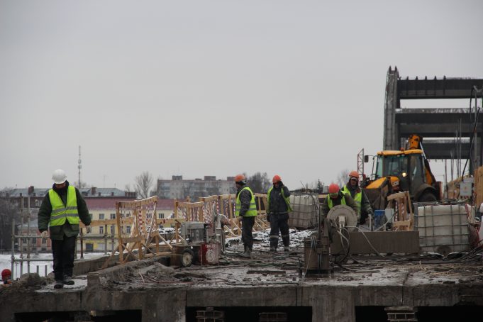 Все идет по плану: ремонт волжского моста продолжается