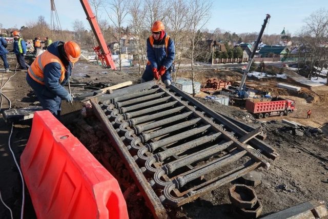 Ограждения с волжского моста используют на других городских объектах