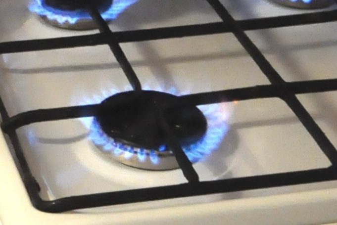 Малоимущие жители получат помощь в газификации индивидуальных жилых домов — правительство области