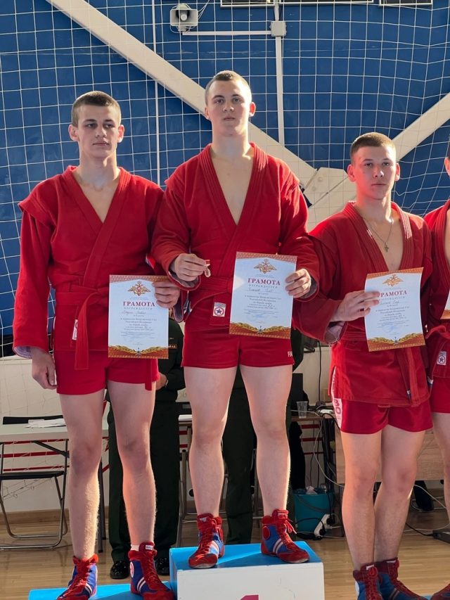 Рыбинский самбист Глеб Ушаков стал победителем Первенства Вооруженных Сил