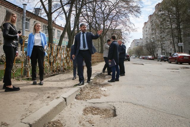 Глава Рыбинска поставил уборку города и ямочный ремонт на личный контроль