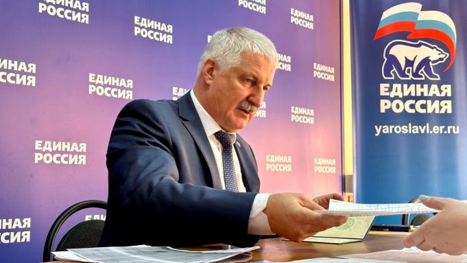 Денис Добряков возвращается в политику Ярославской области