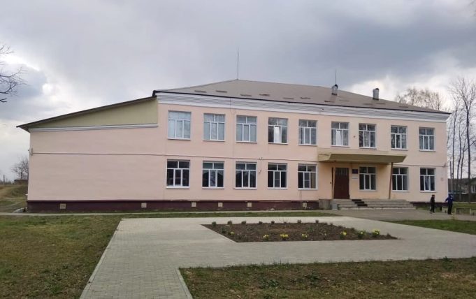 На три школы в Рыбинском районе дополнительно выделили около 2 миллионов рублей