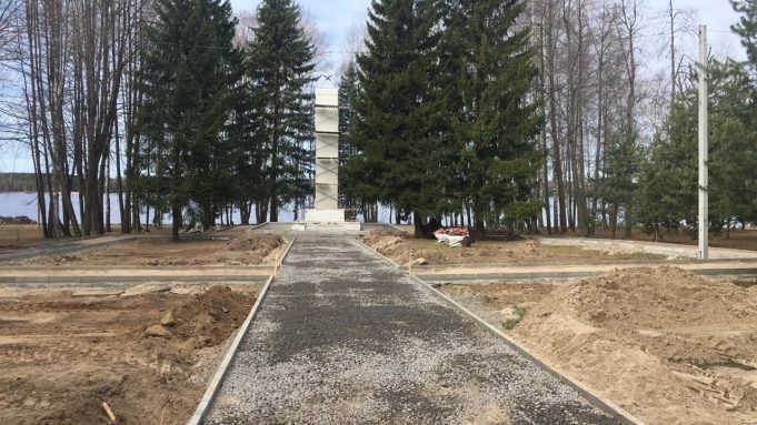 В поселке Каменники будет реконструирован памятник землякам, погибшим в годы ВОВ