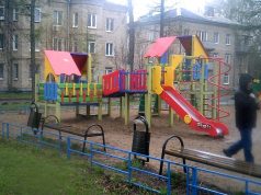 Комиссия из правительства области осталась недовольна состоянием микрорайона в Рыбинске