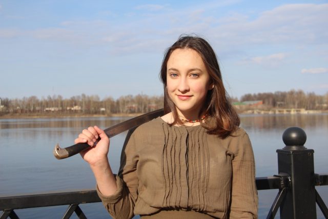 В тандеме с казачьей шашкой