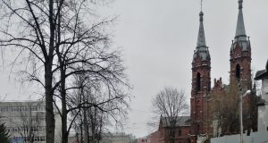 Рыбинцы кричат: «Караул!» по поводу состояния улицы у самого красивого места в городе