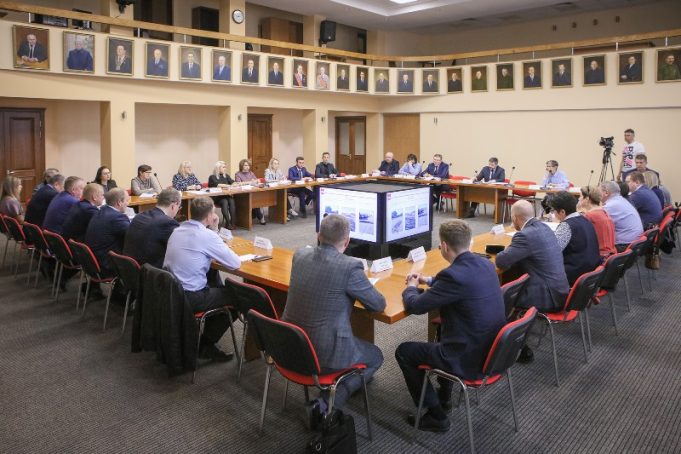 В администрации Рыбинска расставили приоритеты: уборка города и ямочный ремонт