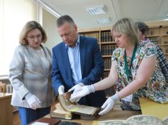 Михаил Евраев: «Поможем Некрасовской библиотеке с оцифровкой фондов»