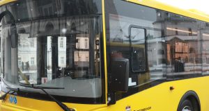 Количество жалоб на работу общественного транспорта за неделю снизилось почти в два раза