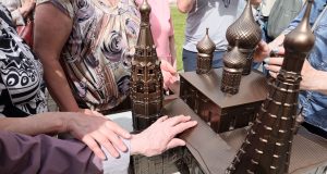 Тактильная модель храма Ильи Пророка установлена в Ярославле