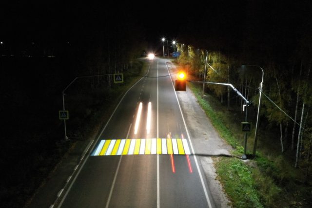 Михаил Евраев: «Современные проекционные пешеходные переходы появятся в крупных городах области»