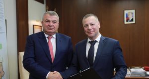 Михаил Евраев подписал с корпорацией «Ростех» соглашение о подготовке инженерных кадров