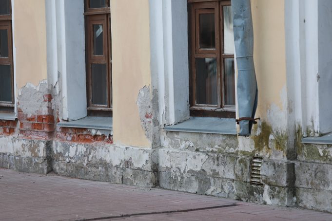 Михаил Евраев поставил задачу привести в порядок все фасады зданий в центре Ярославля