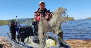 50 километров сетей вытащили из реки Ухры