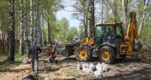 В Рыбинске начали ремонтировать дорогу к горбольнице №1