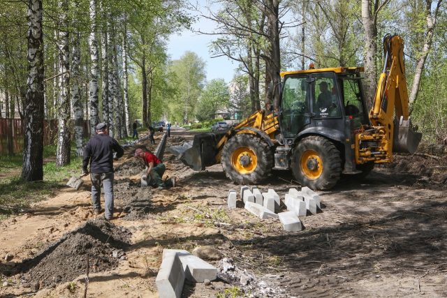В Рыбинске начали ремонтировать дорогу к горбольнице №1