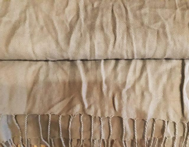 Рыбинцы могут сдать ненужную одежду в цех по изготовлению маскировочных сетей