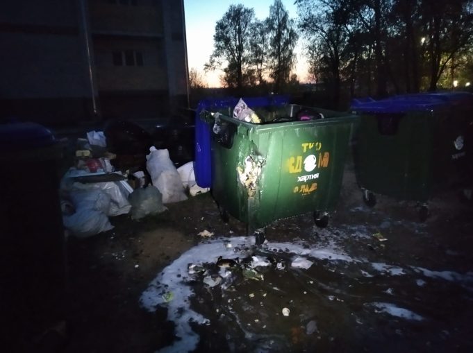 В Рыбинске горели мусорные баки в Северном