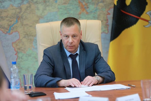 Медалисты, поступившие в вузы Ярославской области, получат по 100 тысяч рублей