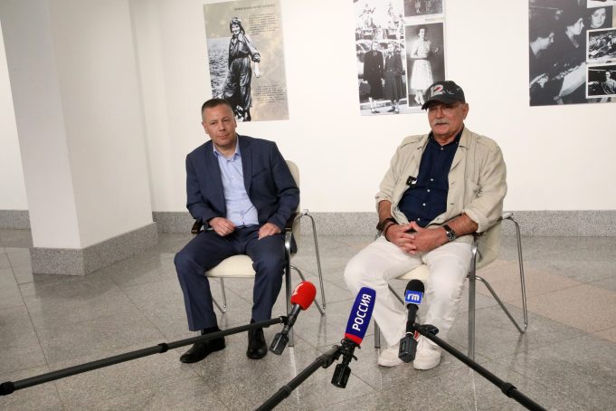 Михаил Евраев обсудил с Никитой Михалковым культурную жизнь региона