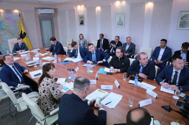 Михаил Евраев поставил задачу увеличить штат водителей автотранспортных предприятий Ярославля к началу следующей недели