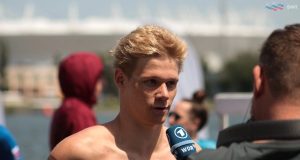 Александр Степанов сотворил золотой хет-трик на чемпионате России по плаванию на открытой воде