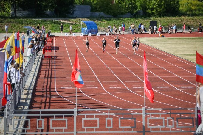Отремонтированный стадион «Сатурн» принял первые городские соревнования