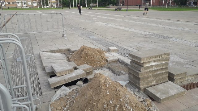 Фонтан на площади Дерунова должны отремонтировать к середине июня