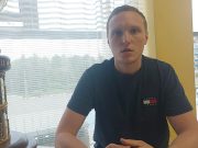 Тренер за монитором