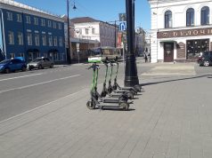 Скорость уменьшить, а места ограничить: законодатели предложили ужесточить правила использования электросамокатов