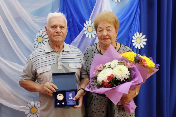 Супруги из Рыбинского района получили медаль «За любовь и верность»