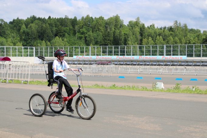 В Рыбинске прошли соревнования по велоспорту-шоссе среди лиц с ОВЗ и инвалидов