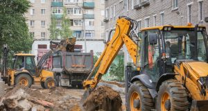 В Рыбинске ремонтируют двор на 20 миллионов рублей