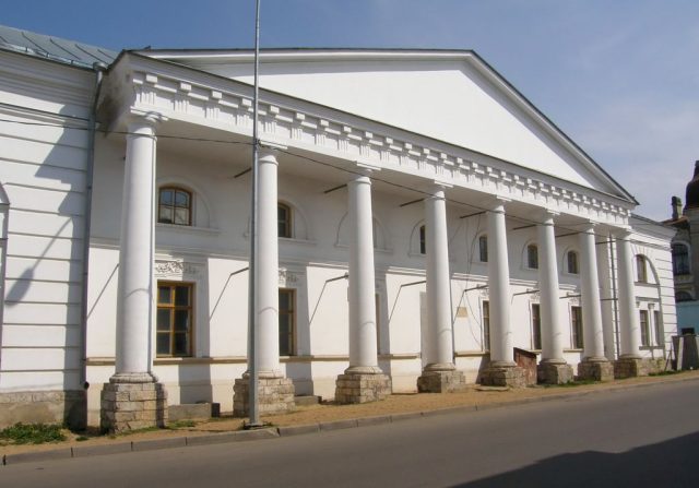 Здание Старой биржи на Волжской набережной планируют включить в план приватизации