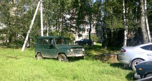 Рыбинцам придется заплатить штрафы за стоянку на газоне