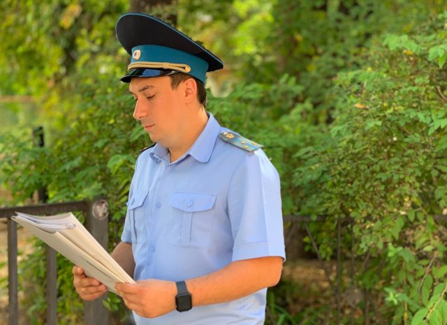 У рыбинца конфисковали 16 сотовых телефонов