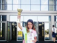 Юная спортсменка забрала золото в соревнованиях по шахматам