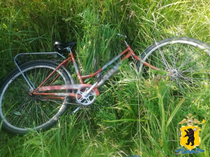 В Рыбинском районе насмерть сбили велосипедиста