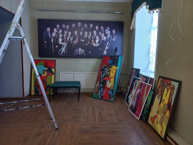 Рыбинский драматический театр порадует посетителей новой экспозицией современного искусства