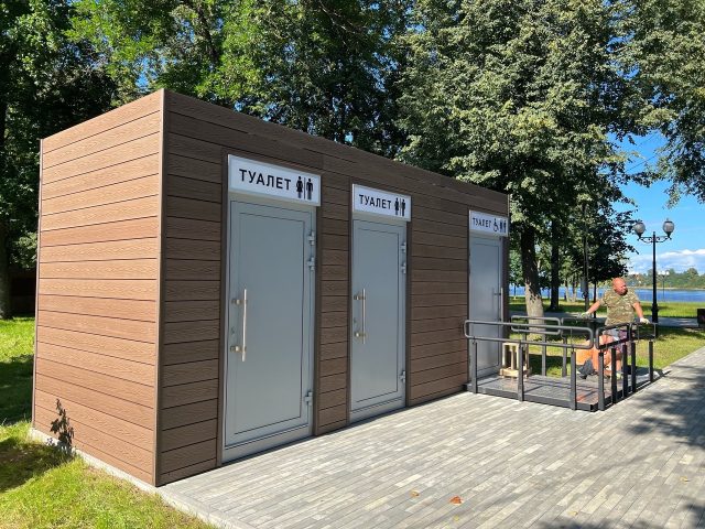 В Волжском парке откроют общественный туалет