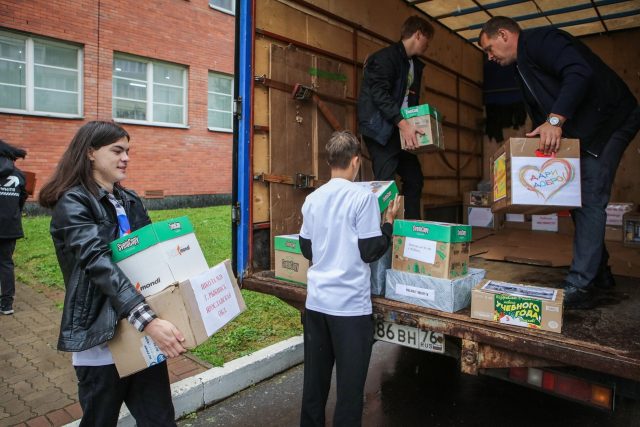 Для детей Донбасса из Рыбинска доставят канцелярские товары