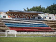 На стадионе «Метеор» отремонтировали трибуны