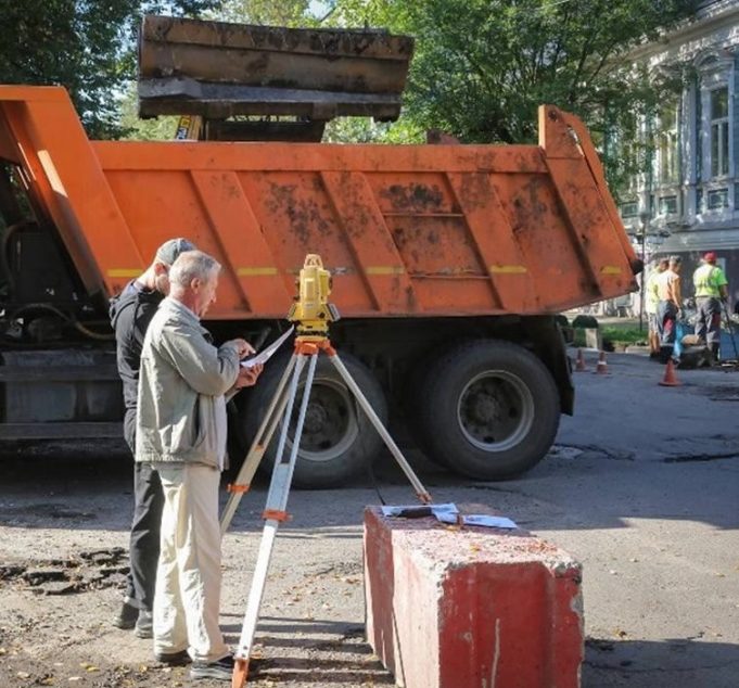 Работы по ремонту дорог в Рыбинске идут полным ходом